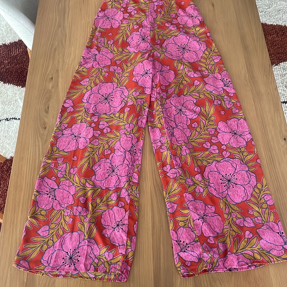 Red and pink floral jumpsuit size L, never worn, made by Dee Elly from Vici - Picture 4 of 4